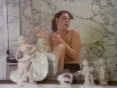 Carla Camurati &amp;amp; Carina Cooper - Os Bons Tempos Voltaram: Vamos Gozar Outra Vez part1: S&aacute;bado quente (BR1985) - simply talking while changing to swimsuit