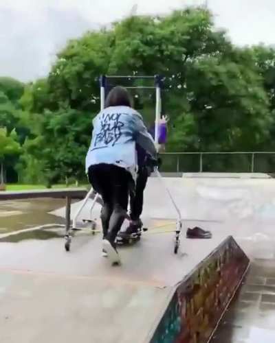 Her son has cerebral palsy, but he&rsquo;s always wanted to skateboard. His mom fashioned this machine for him so he could do exactly that. 💗💗
