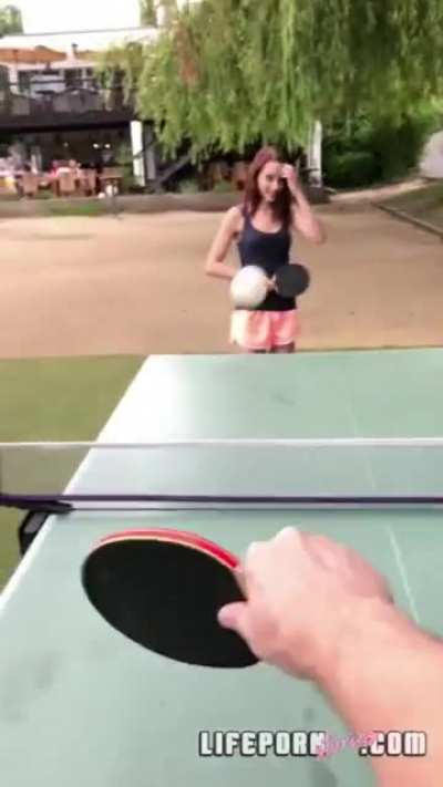 LifeP<wbr>ornSt<wbr>ories - Charlotte Johnson (Eleman Tinder dan tanıştığı Charlotte ile Aqua Park a gidiyor, soyunma kabininde becerip daha sonra arabasını yıkatıp arabanın içinde sikiyor)