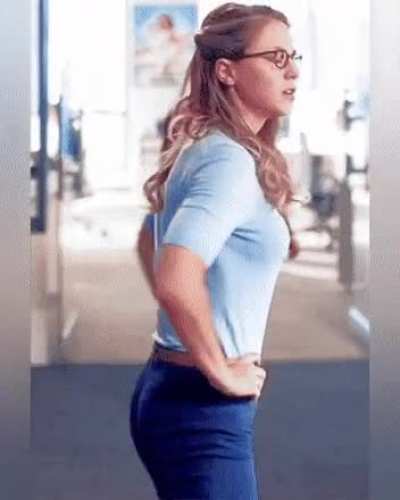 Melissa Benoist is so tight