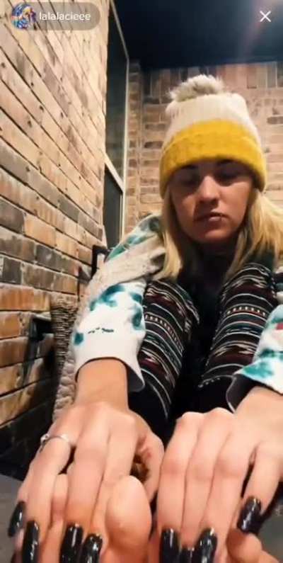 @lalalaiceee showing soles up close