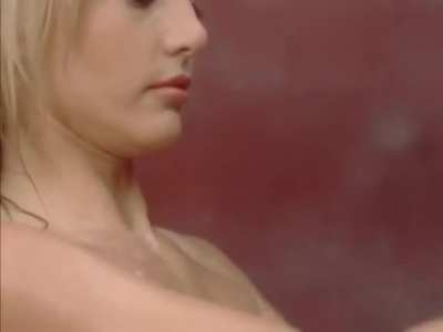 Suzi Simpson shower scene in Enemy Gold (1993)