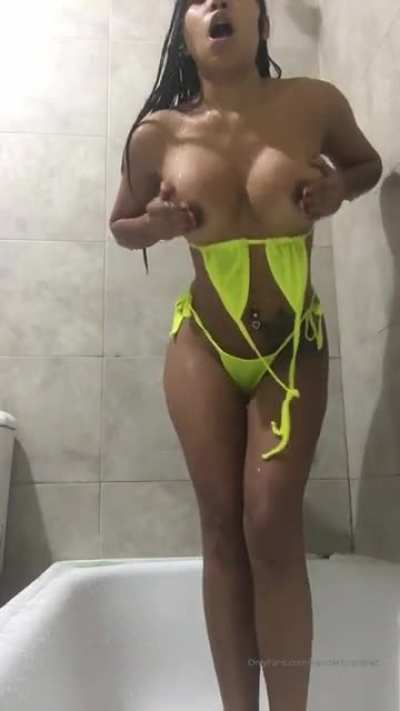 Kenderly Ramirez