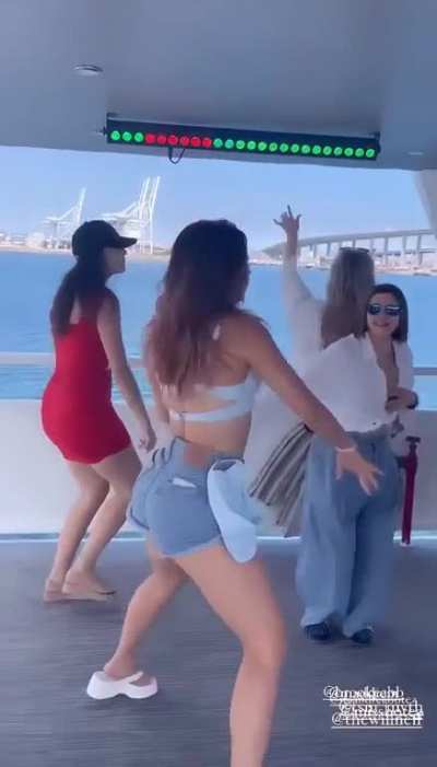 Andrea dancing (enhanced)