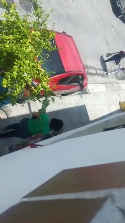 Podr&aacute;n ver el las caderas que se carga y ese culaso