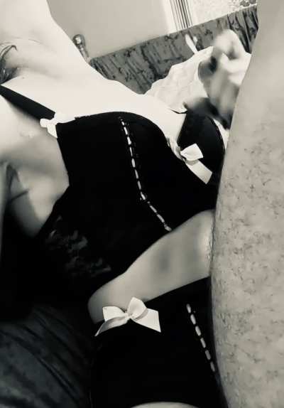 That&rsquo;s it&hellip;.look at me when you cum