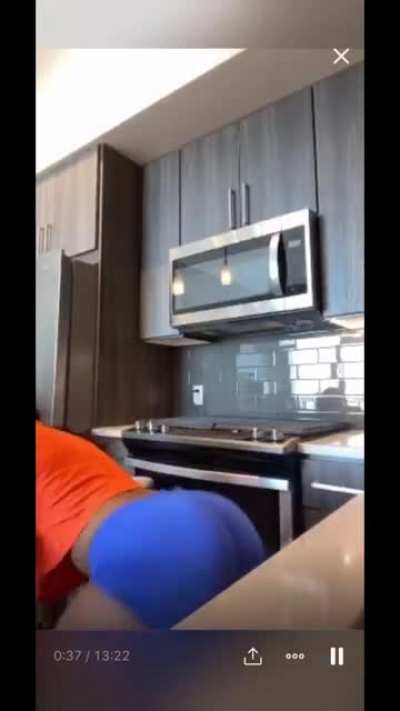 🤤