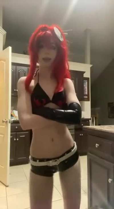 I'm surprised no one has posted her Yoko cosplay yet