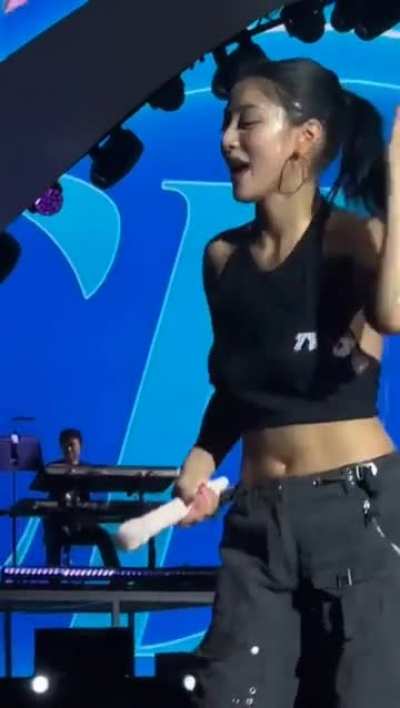 Sweaty Jihyo &eth;&yen;&micro;