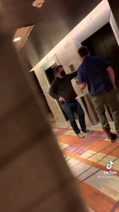 2 grown men caught have a total bro moment in Vegas