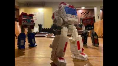 Optimus Lookin Kinda Sus