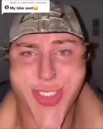 😈