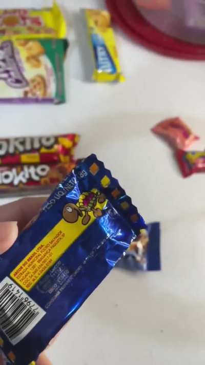 Diferen&ccedil;a das embalagens de alguns produtos h&aacute; anos atr&aacute;s e atualmente.