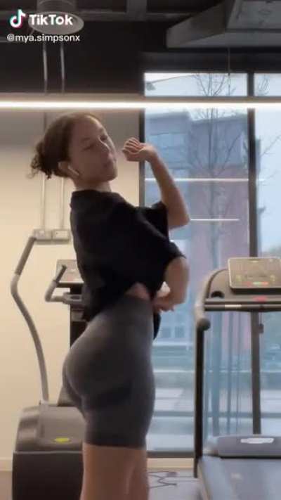 Love her ass