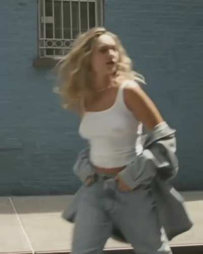 Maddies boobs