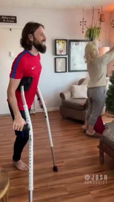Mistletoe crutch