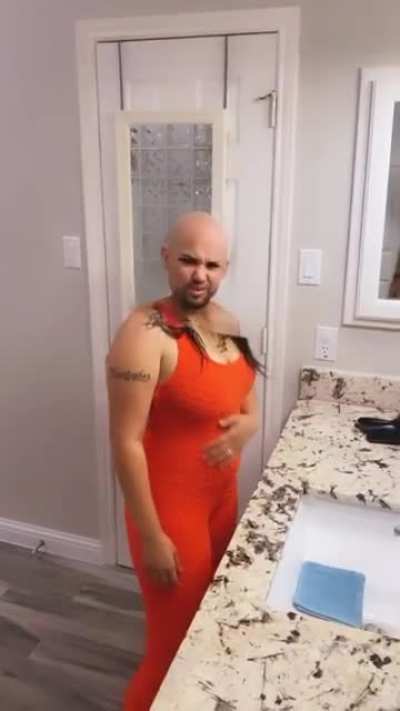 Baby gurl you lookin fiiiine