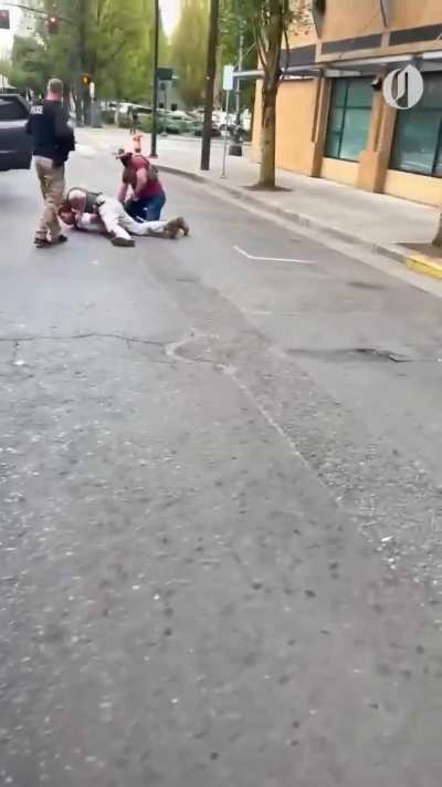 Portland: ICE Agent Pins Man Facedown for Over 2 Minutes &ldquo;I Can&rsquo;t Breathe&rdquo; Heard 5 Times