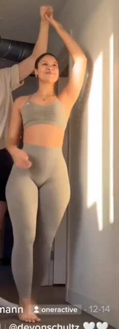 love ana thick ass