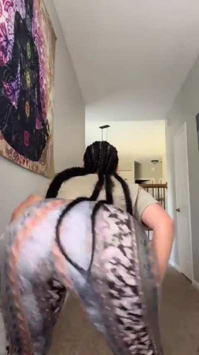 Kiss that fat ass