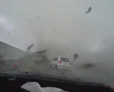 WCGW cutting off a car