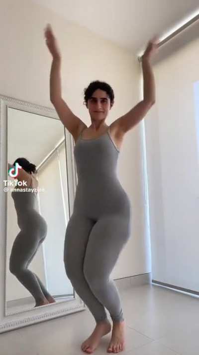 @annastayziaa