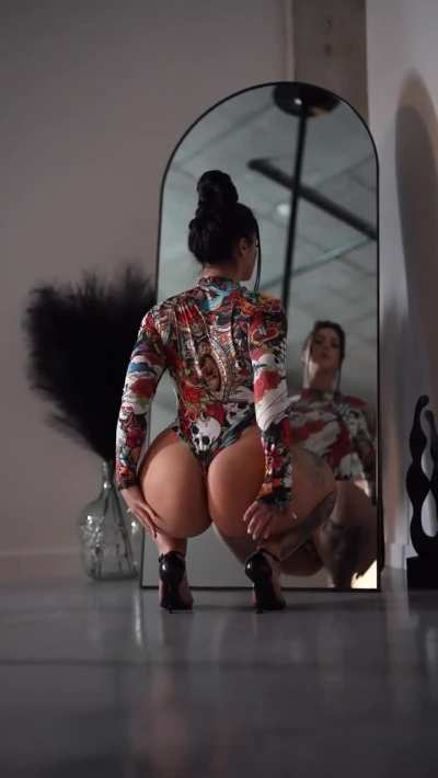 Slim Thicc PAWG
