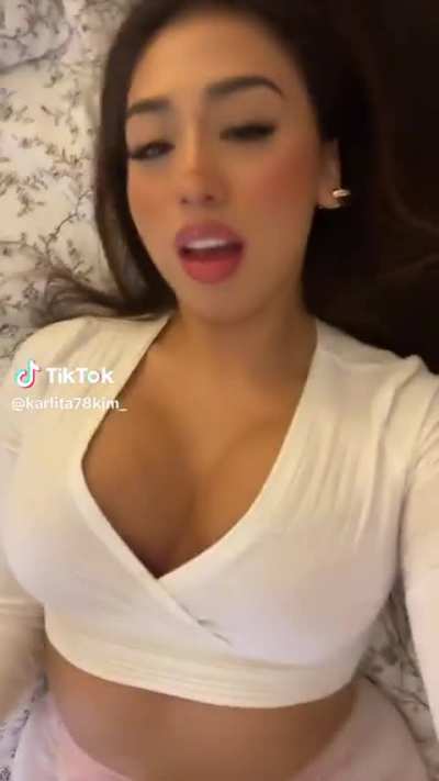@karlita78kjm_