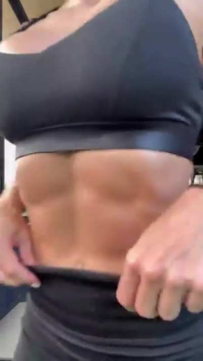 Ana Cozar