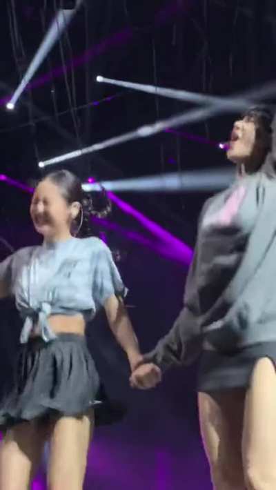 Jennie and lisa