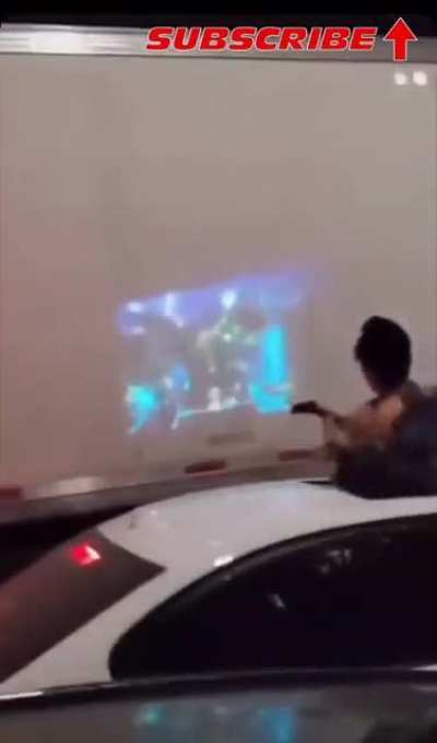 Highway guitar hero