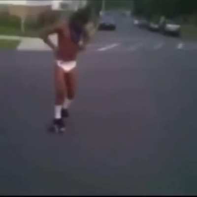 Crop walkin in the diaper