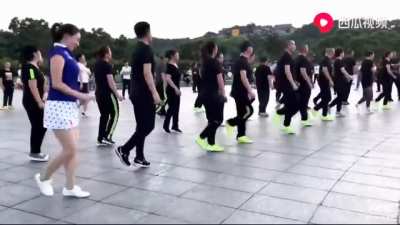 [96/96] Shuffle In Black (AC/DC, Shuffle dancers)