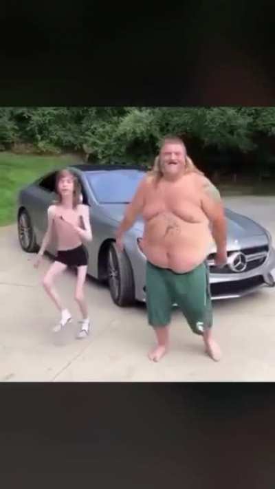 Filhos de Arnold Schwarzenegger. Um, criado pelo av&ocirc; Outro, criado pela v&oacute;.