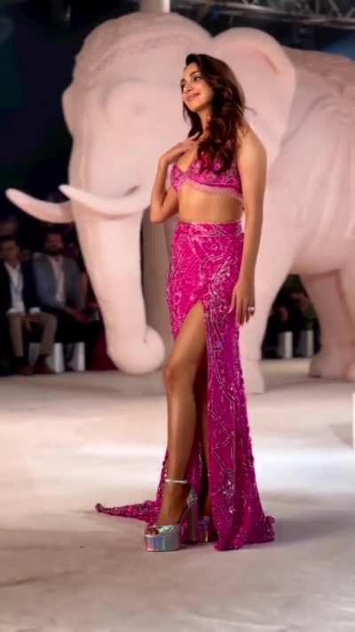 Kiara advani [Old]