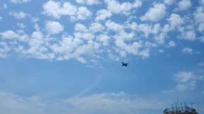 The thunderous sound of a F-16 Strafing Run in the desert