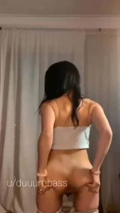Would you jerk off to an Egyptian girl?