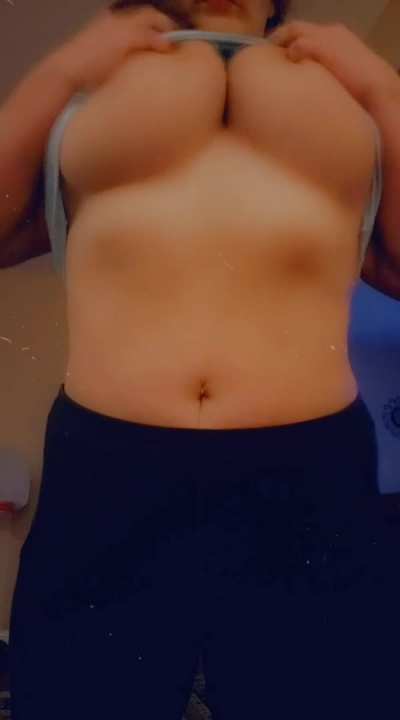 Big tits drop the best (OC)
