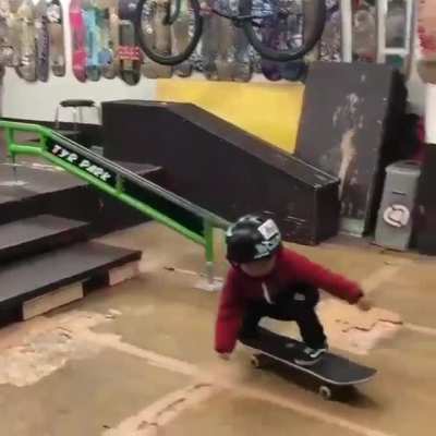 Awwwsome skateboarding skills