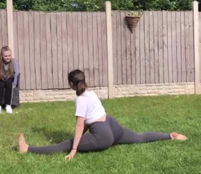 Round grey mounds 😍🍑