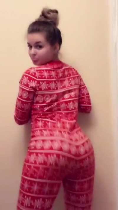 Beginning to look a lot like thickmas