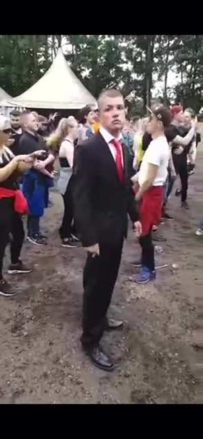 Just wail til the beat drops