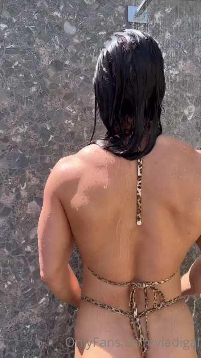 Muscular Girl GIF by prote<wbr>inpan<wbr>cakes