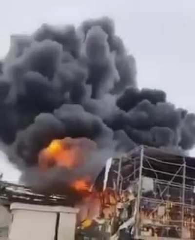 An Iranian ballistic missile struck a chemical plant in the Neot Hovav industrial zone in 'Israel'&rsquo;s Negev area.