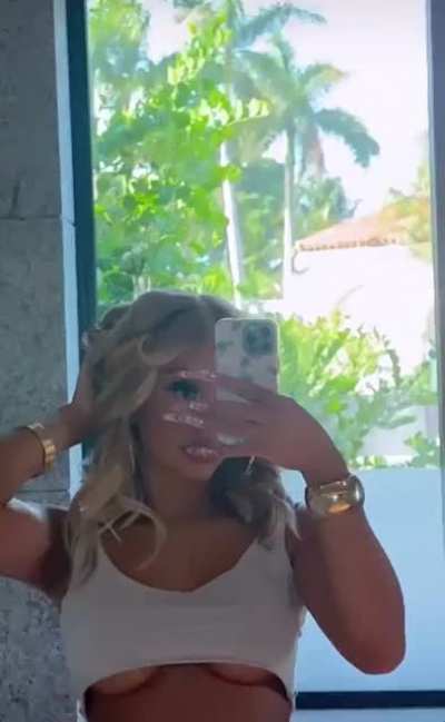Under boobs