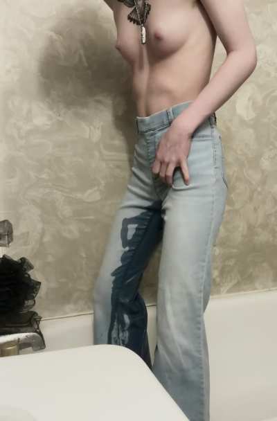 Wetting jeggings