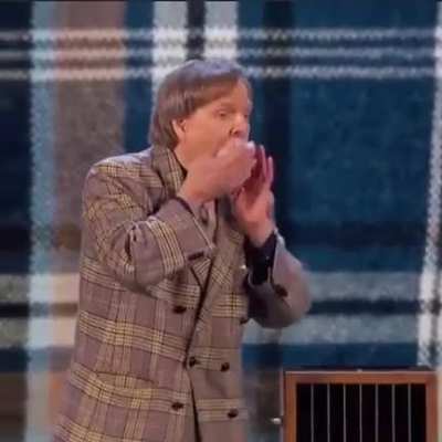 GuiNeA PiG eATEN alIve by MaGICian tHaT has NEVeR pRAcTICED ThIs TRick befORE