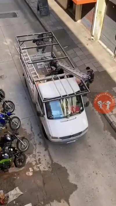 T&aacute; proibido ser feliz agora ACAB