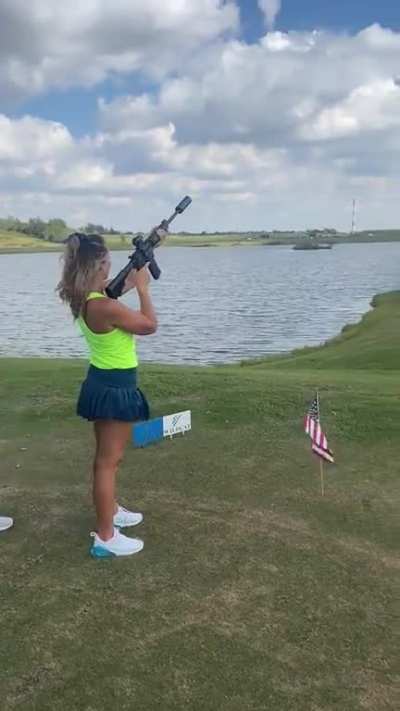 Golf babe Chelsea Kinard