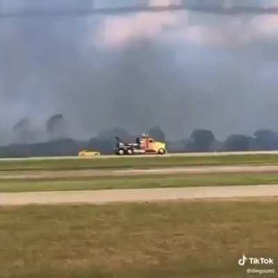 Super Sonic Acrobatic Rocket Powered Battle Semi